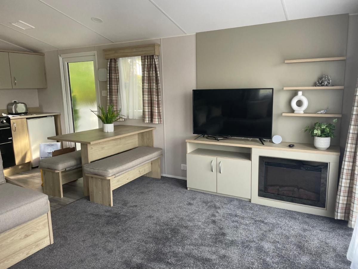 Curlews Nest, Rockley Park Hotel Poole Bagian luar foto